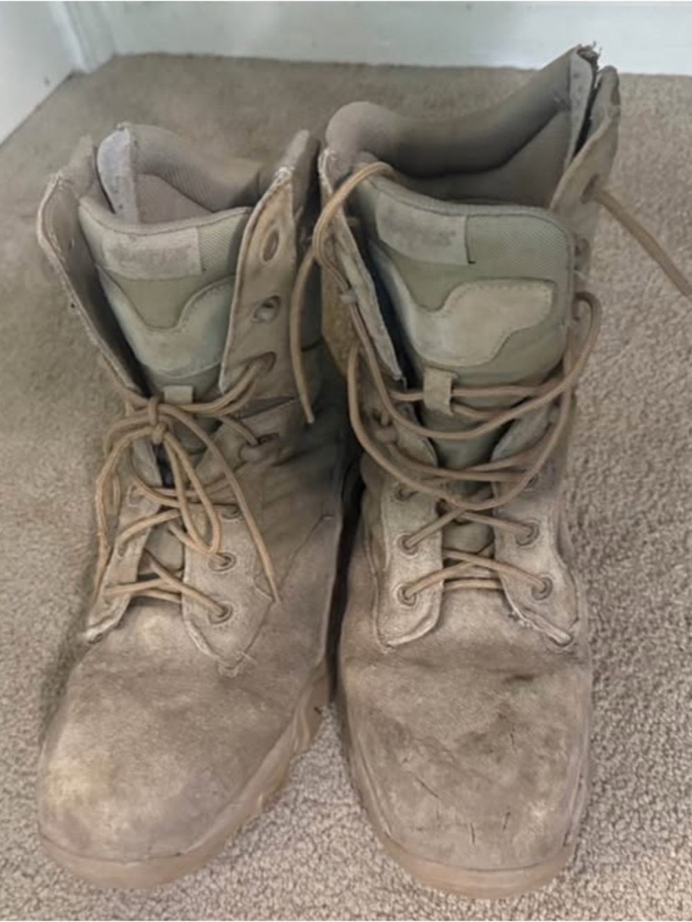 Bates Tactical Lace-Up Boots in Tan